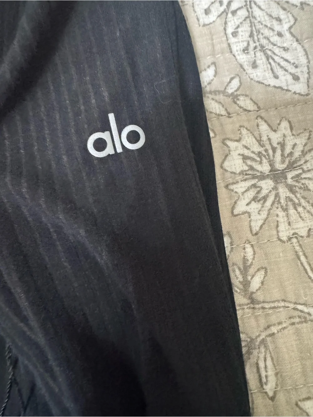 ALO Yoga classic black